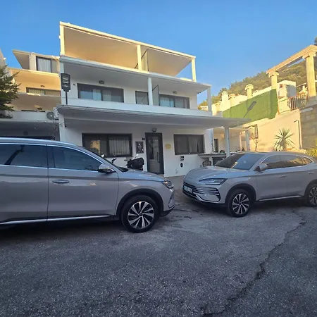 Ξενοδοχείο με διαμερίσματα Ilya 2 Αλικαρνασσός