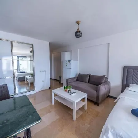 Ilya 2 Apartmanhotel 3*