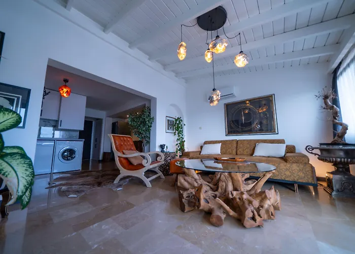 Ilya 2 Apartmanhotel 3*