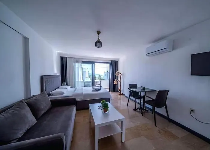 Apartmanhotel Ilya 2 3*